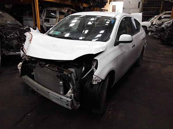  Nissan VERSA 2012    EN DESARME