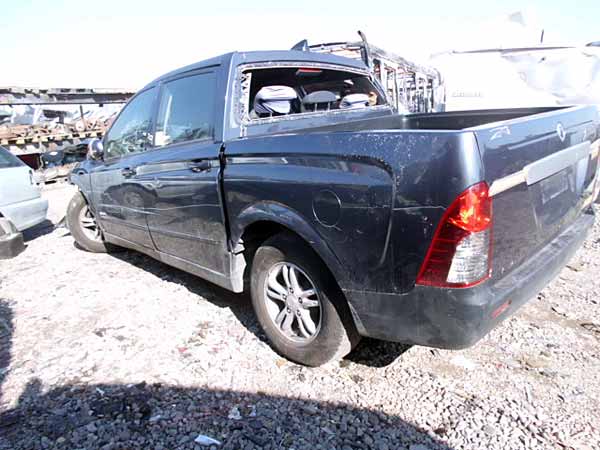 Ssangyong ACTYON 2011    EN DESARME