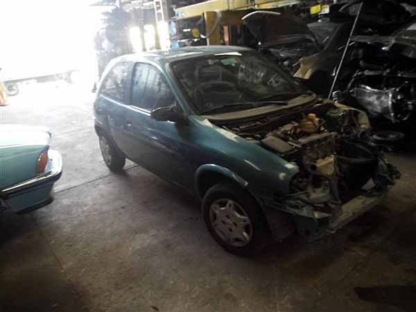  Chevrolet CORSA 2004    EN DESARME