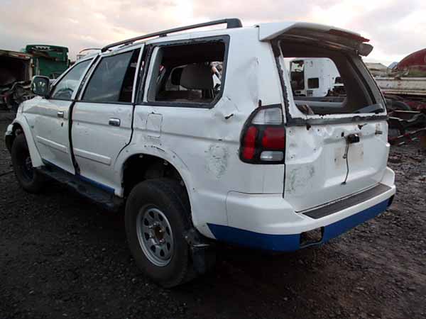 ESTANQUE ADBLUE Mitsubishi MONTERO 2010  USADO  EN DESARME