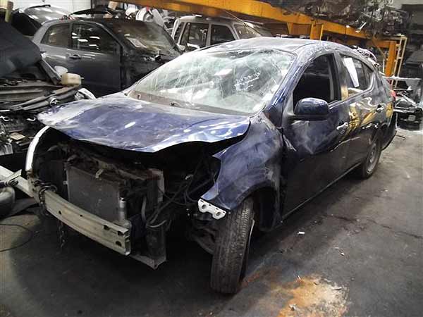  Nissan VERSA 2012    EN DESARME