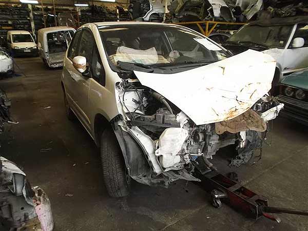 ECU Honda FIT 2010  USADO  EN DESARME