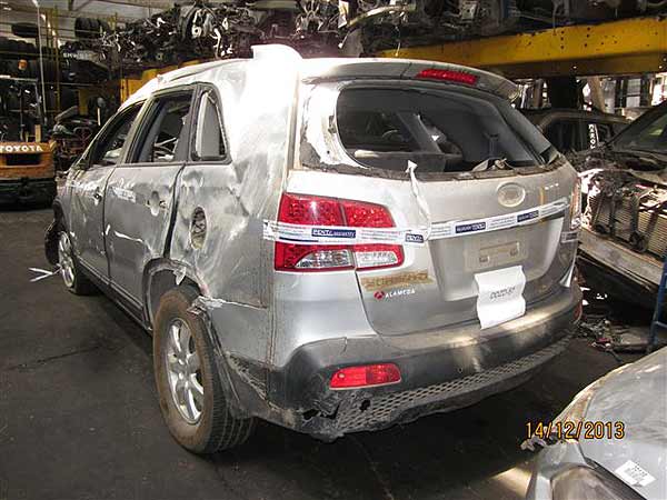  Kia SORENTO 2011    EN DESARME