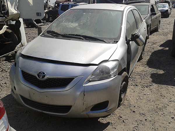  Toyota YARIS 2012    EN DESARME
