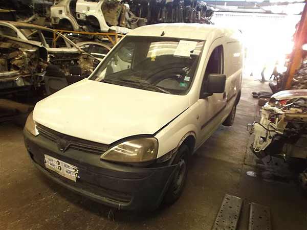  Chevrolet COMBO 2004    EN DESARME