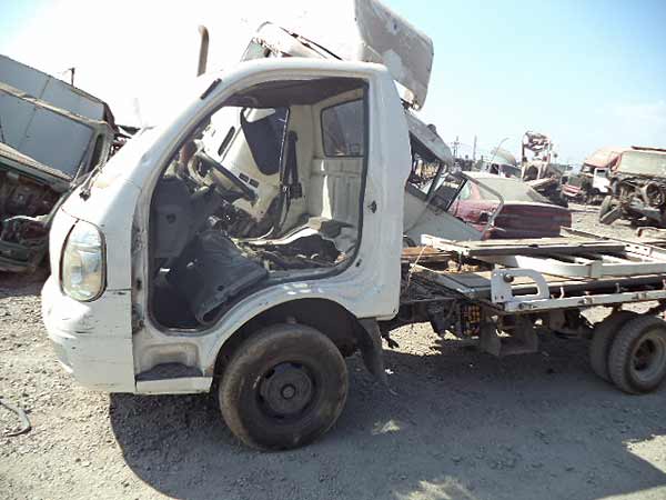  Kia FRONTIER 2006    EN DESARME