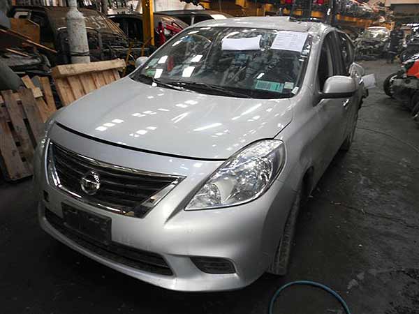  Nissan VERSA 2012    EN DESARME