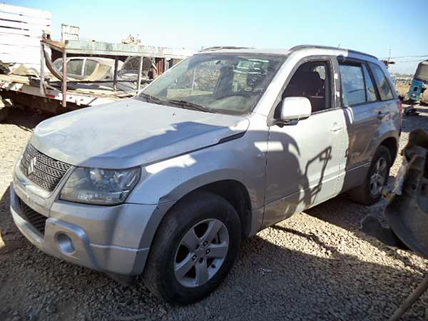  Suzuki GRAND NOMADE 2010    EN DESARME