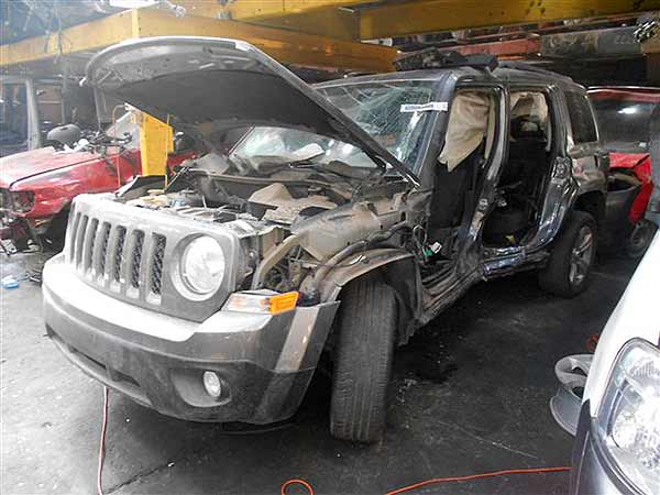 DEPRESOR DE FRENO Jeep PATRIOT 2012  USADO  EN DESARME