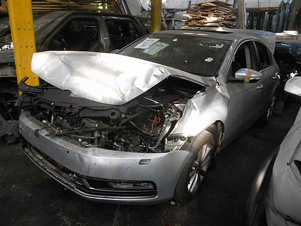  Volkswagen PASSAT 2012    EN DESARME