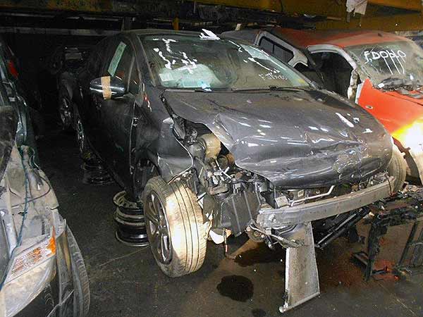 EJE Peugeot 208 2013  USADO  EN DESARME