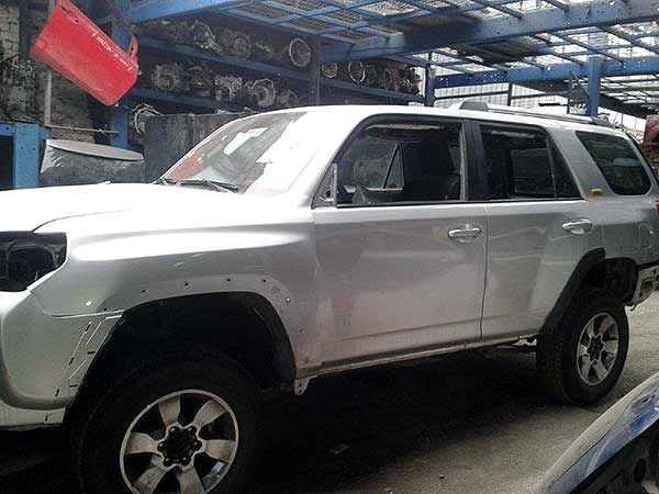  Toyota 4RUNNER 2013    EN DESARME