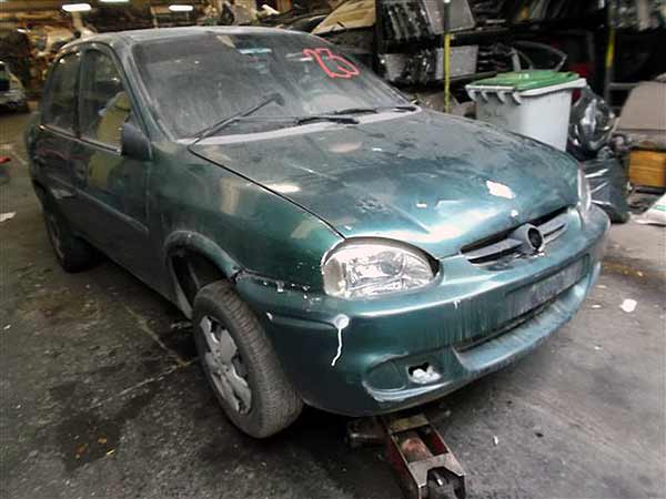  Chevrolet CORSA 2002    EN DESARME