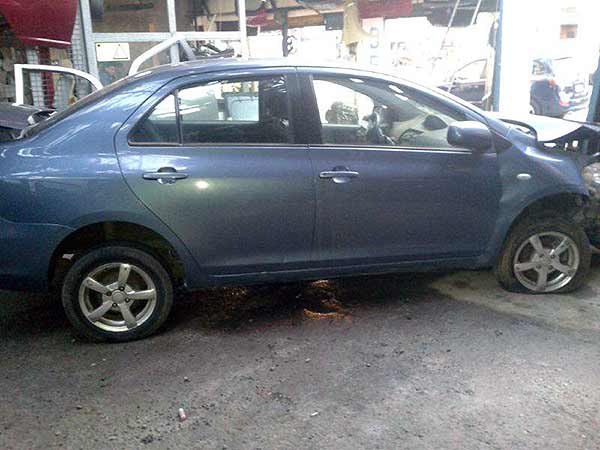  Toyota YARIS 2007    EN DESARME