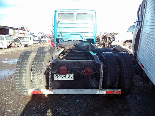 ESTANQUE ACUMULADOR DE AIRE Freightliner FL80 1997  USADO  EN DESARME