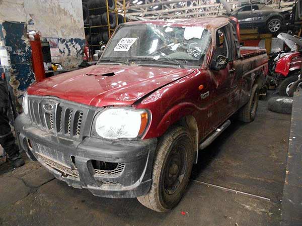  Mahindra PICK UP 2012    EN DESARME