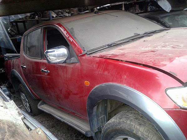  Mitsubishi L200 2006    EN DESARME