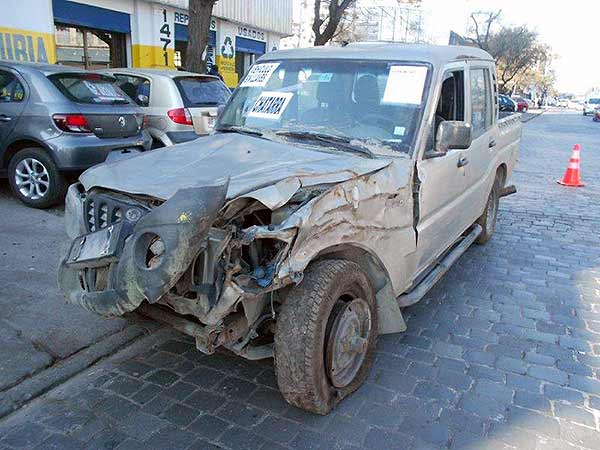  Mahindra PICK UP 2008    EN DESARME