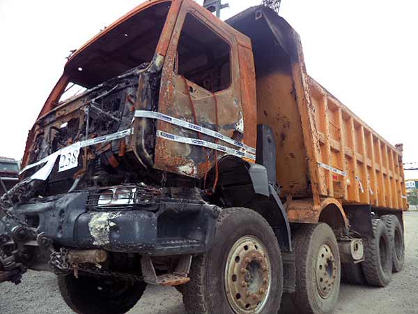  Renault KERAX 2004    EN DESARME