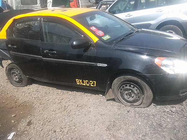  Hyundai ACCENT 2011    EN DESARME