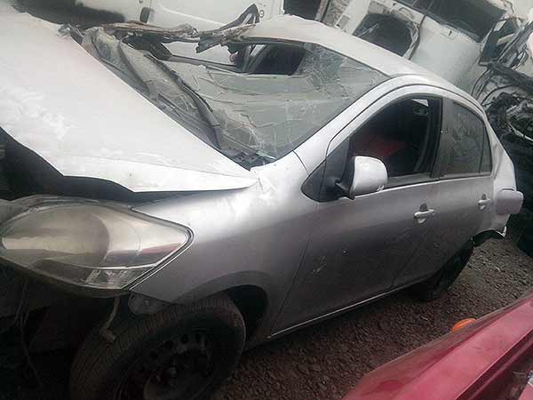  Toyota YARIS 2012    EN DESARME