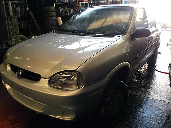  Chevrolet CORSA 2004    EN DESARME