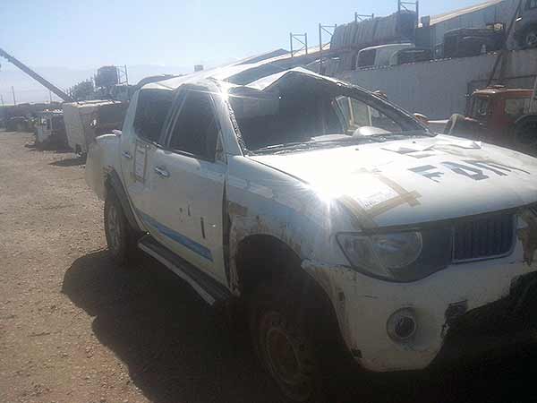  Mitsubishi L200 2010    EN DESARME