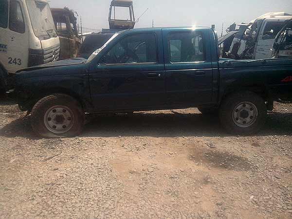  Mazda B2900 2002    EN DESARME