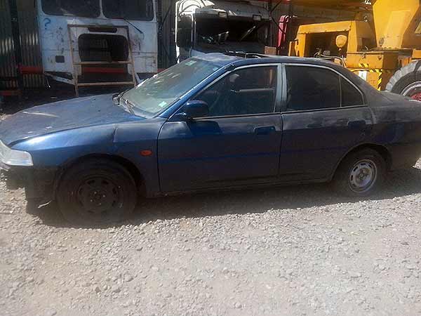 ESTANQUE DE PETROLEO Mitsubishi LANCER 1998  USADO  EN DESARME