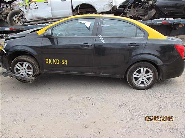 ESTANQUE DE PETROLEO Chevrolet SONIC 2013  USADO  EN DESARME