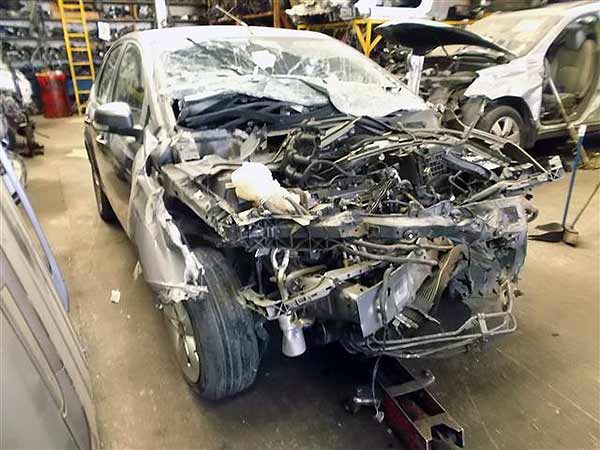 CARROCERíA PARA CAMIóN Ford FOCUS 2012  USADA  EN DESARME