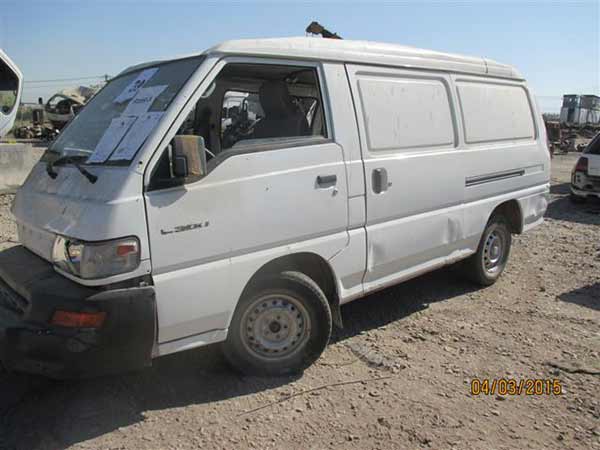 MAZA Mitsubishi L300 2013  USADO  EN DESARME