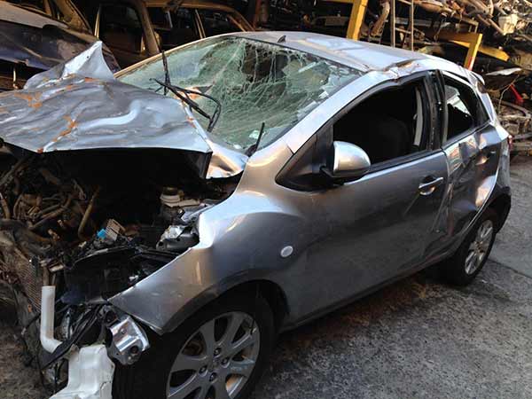  Mazda 2V 2012    EN DESARME