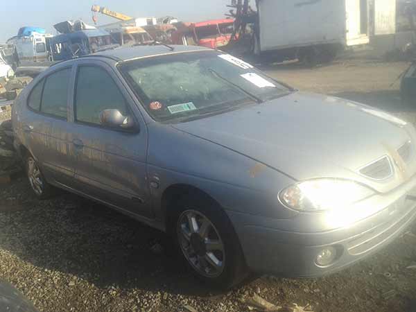 FOCO Renault MEGANE 2008  USADO  EN DESARME