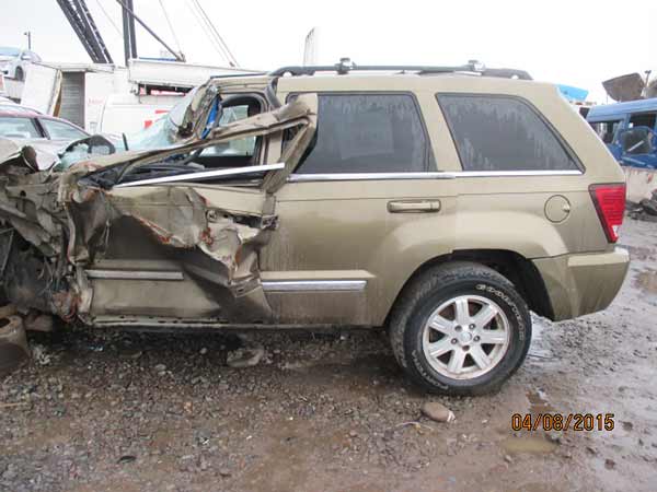  Jeep GRAND CHEROKEE 2010    EN DESARME