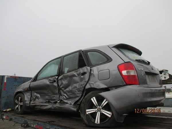 LLANTA Mazda 323 2002  USADA  EN DESARME