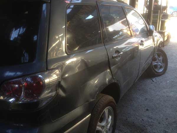 ESTANQUE DE PETROLEO Mitsubishi OUTLANDER 2004  USADO  EN DESARME