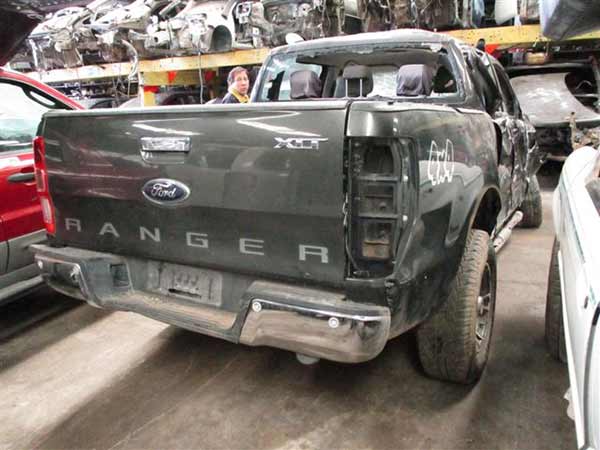 ESTANQUE ADBLUE Ford RANGER 2013  USADO  EN DESARME