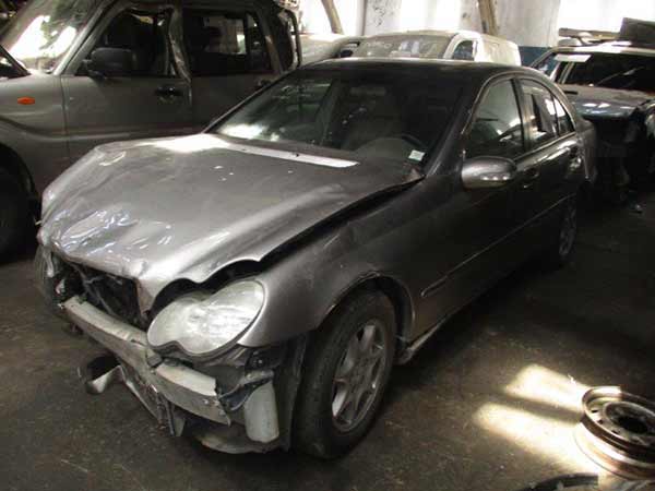 ECU Mercedes-Benz C180 2004  USADO  EN DESARME