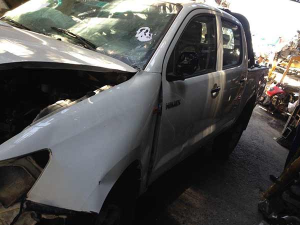 HOMOCINéTICA Toyota HILUX 2013  USADA  EN DESARME