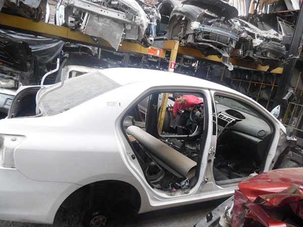  Toyota YARIS 2007    EN DESARME