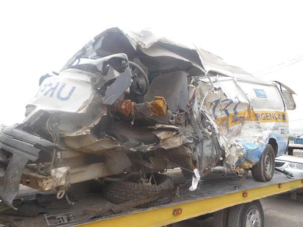  Toyota HIACE 2002    EN DESARME