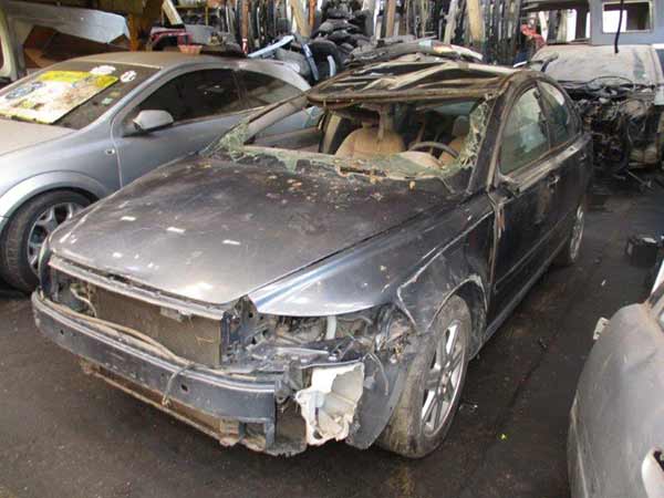 MAZA Volvo S40   USADO  EN DESARME