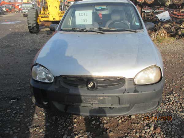  Chevrolet CORSA 2002    EN DESARME