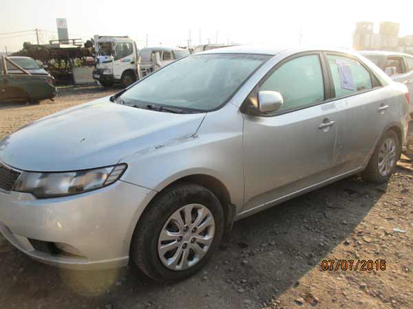  Kia CERATO 2011    EN DESARME