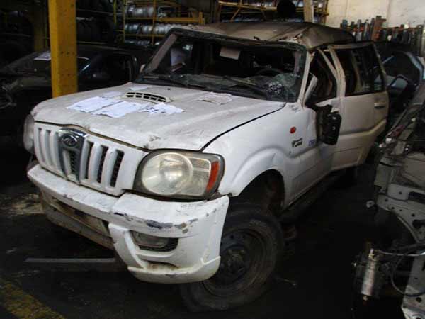  Mahindra PICK UP 2014    EN DESARME