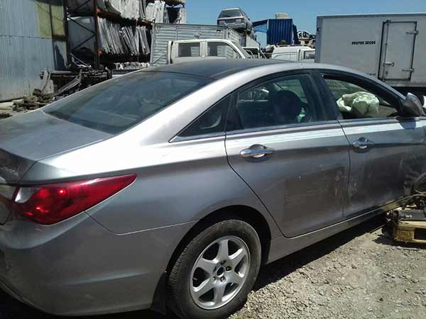  Hyundai SONATA 2012    EN DESARME