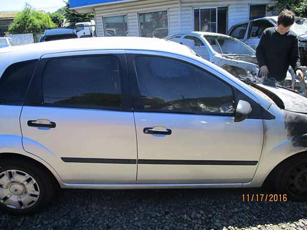 TOLVA Ford FIESTA 2004  USADA  EN DESARME