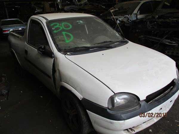  Chevrolet CORSA 2003    EN DESARME