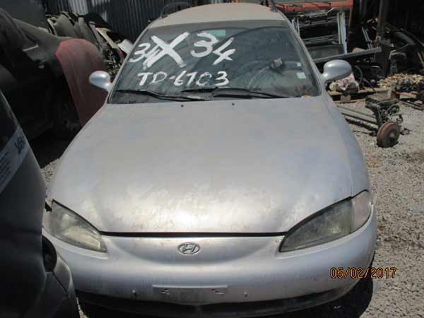  Hyundai ELANTRA 1997    EN DESARME